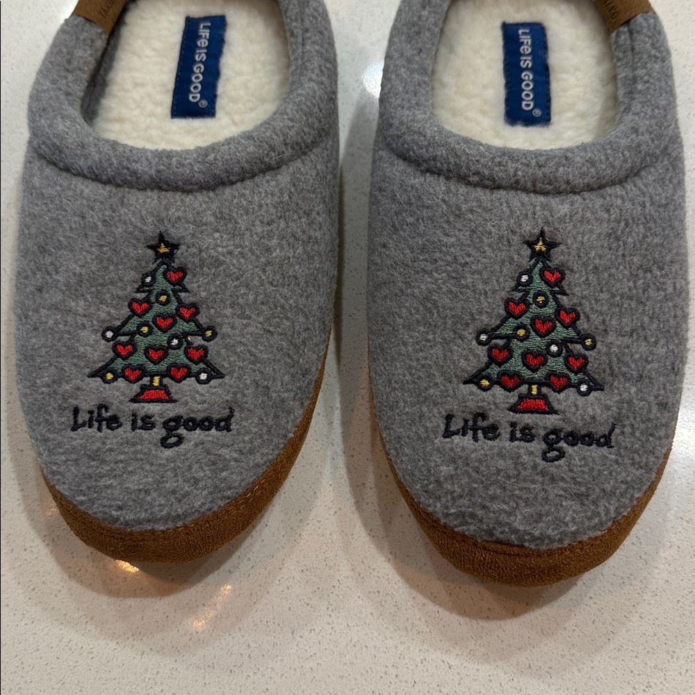 Life is Good Christmas Tree Slippers Women’s Size Small 5/6 - Picture 3 of 11